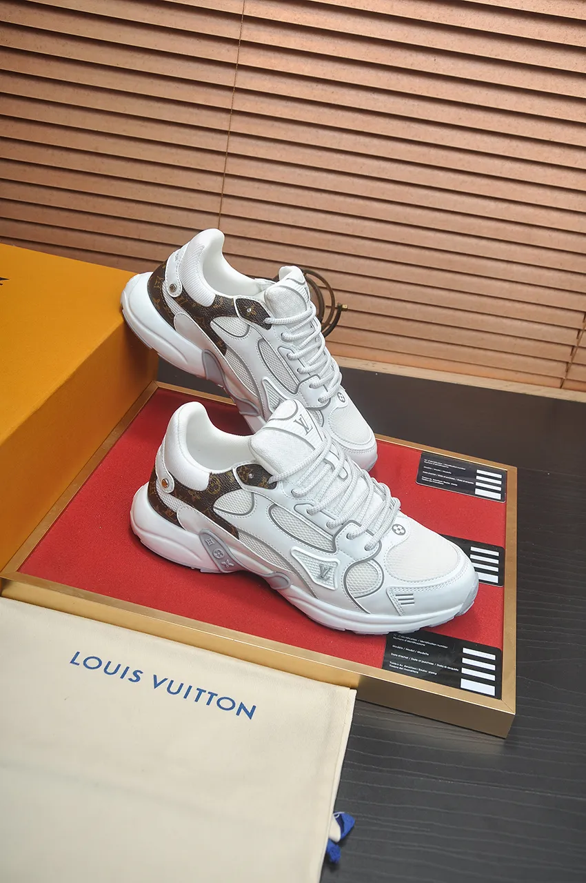 Men's men's shoes 💰640💶[LOUIS VUITTON] (couples 💑 style) new original order 🍀LV Louis Vuitton * - top version of LV classic trendy shoes! Made of imported original fabrics, mesh lining, and original wear-resistant rubber foam outsole! High quality products! Size (Female 35-39) (Male 39-44)